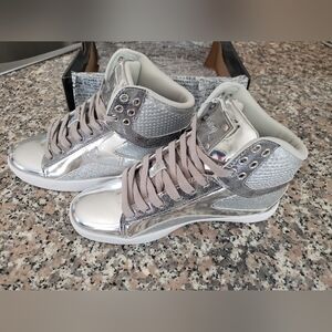 New Pastry Women's Pop Tart Glitter High-Top Sneaker Dance Shoes Silver Size 7